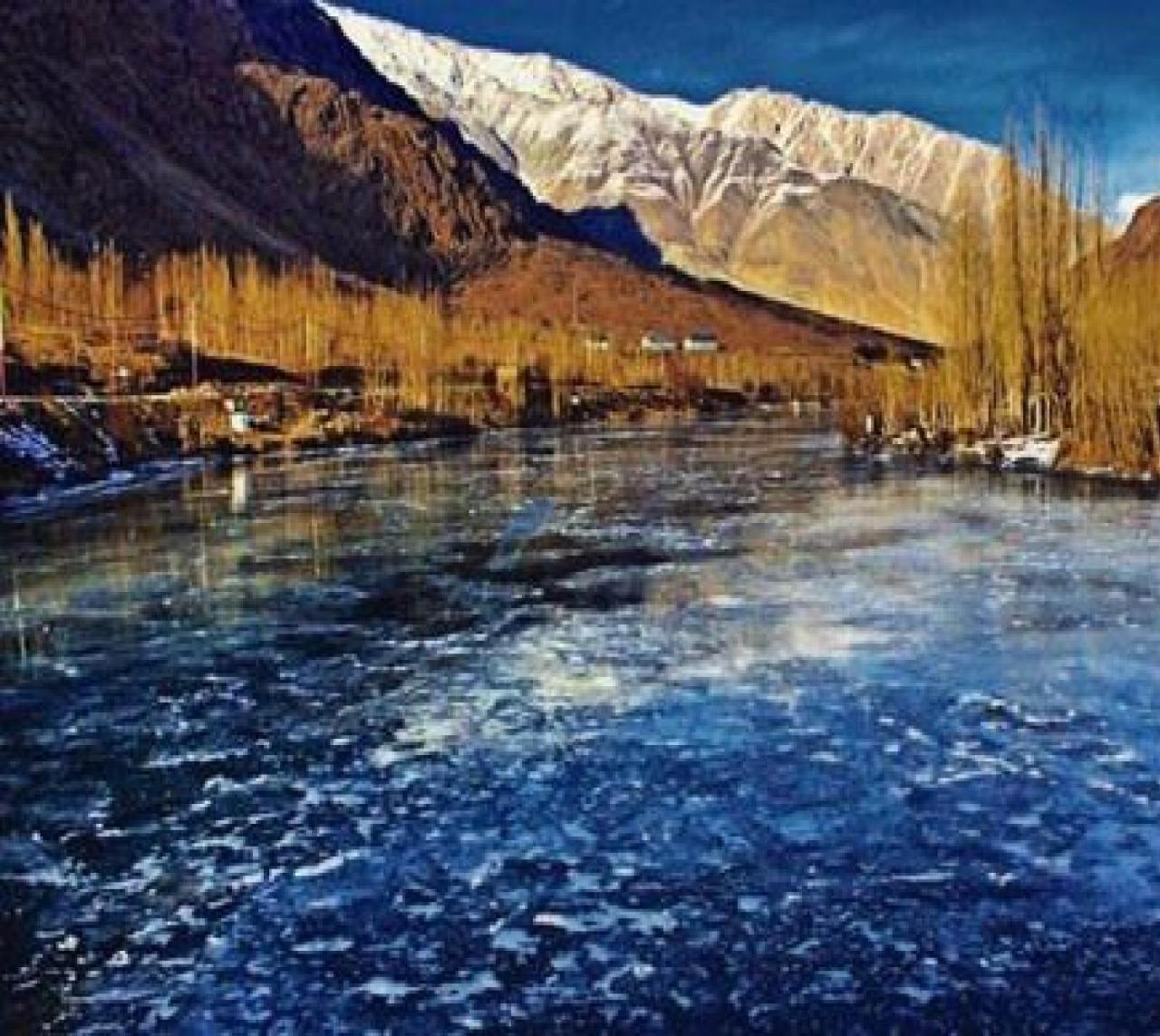 Hotel Suru View Kargil Exterior photo